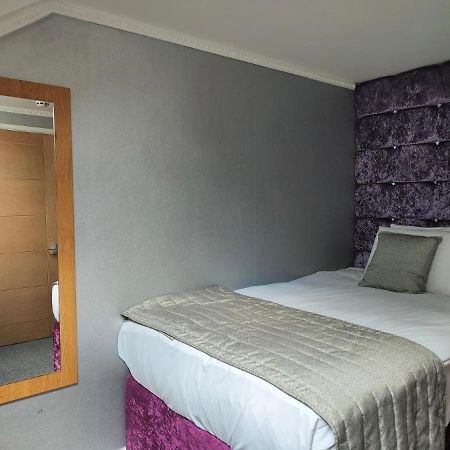 Hotel 24-7 Express Newport  Zewnętrze zdjęcie
