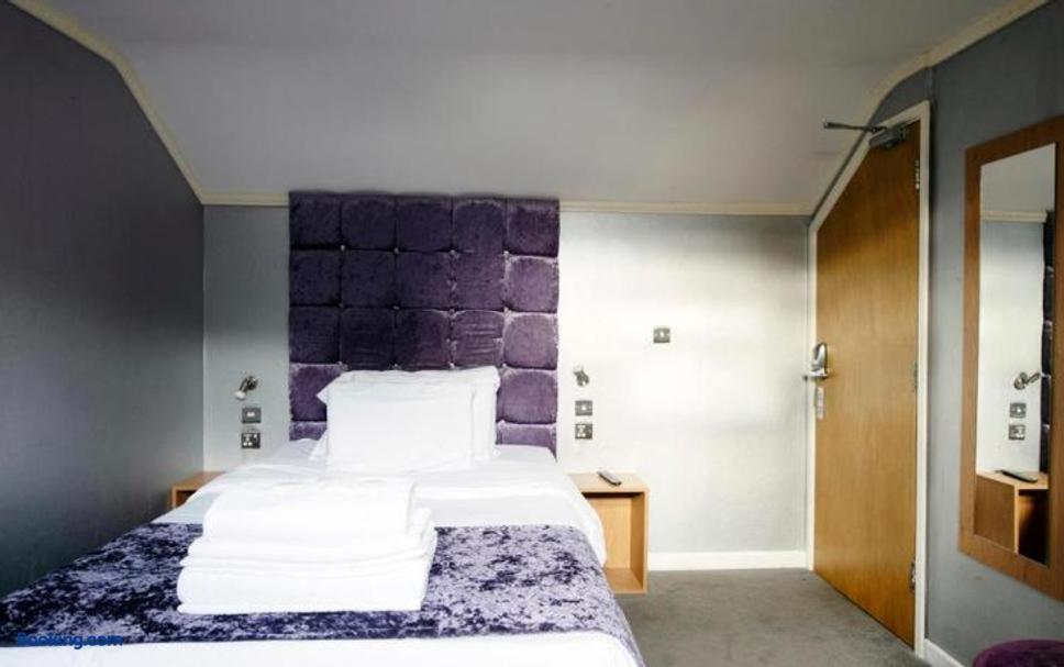 Hotel 24-7 Express Newport  Zewnętrze zdjęcie