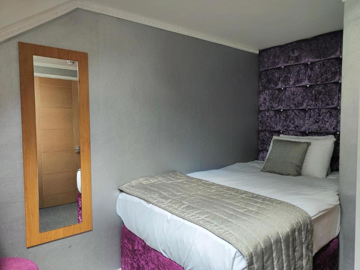 Hotel 24-7 Express Newport  Zewnętrze zdjęcie