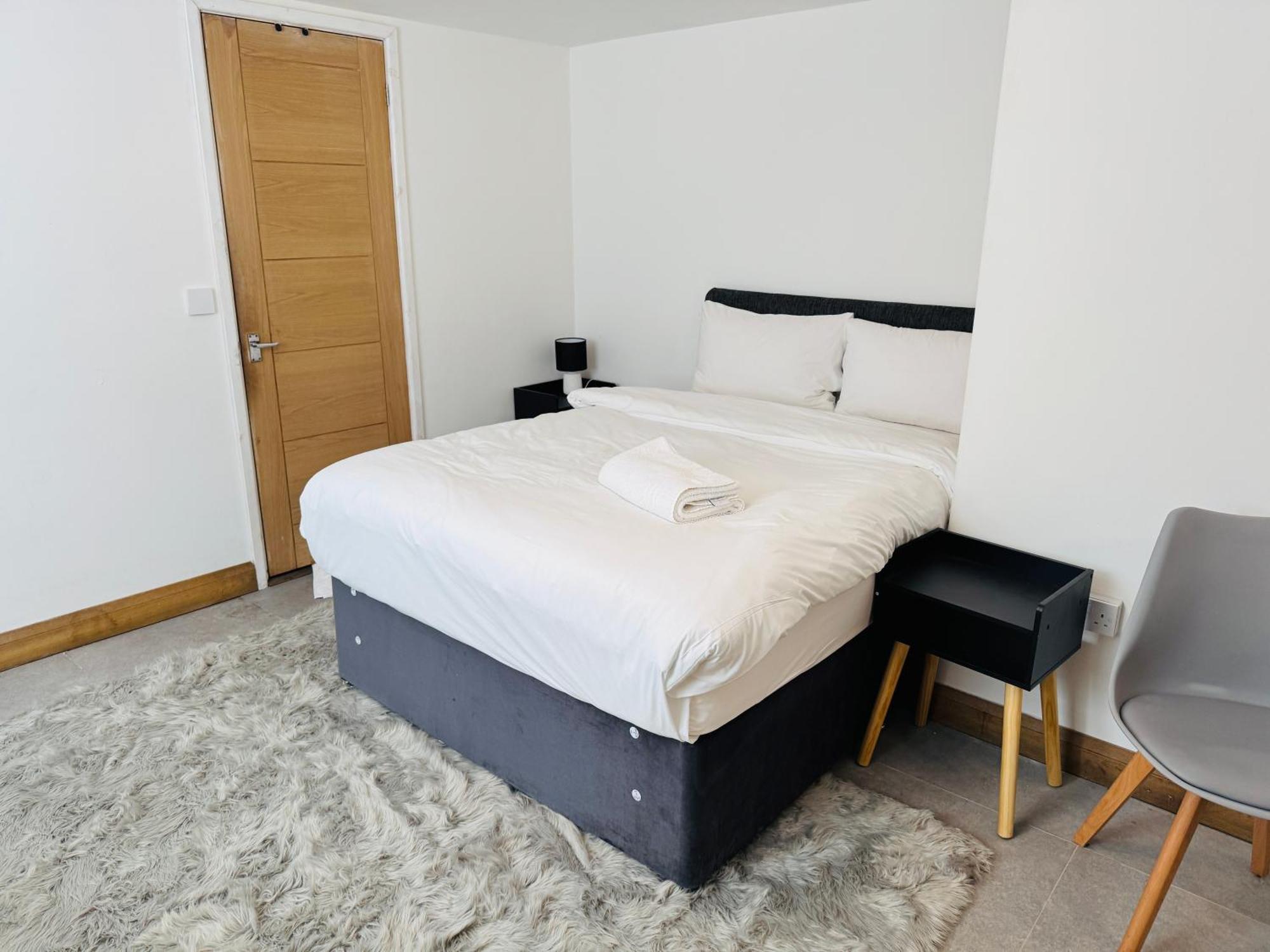 Hotel 24-7 Express Newport  Zewnętrze zdjęcie